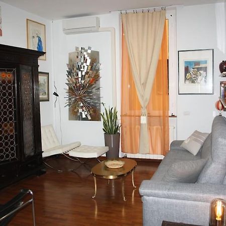 Colosseo Vintage Apartment Рим Екстериор снимка
