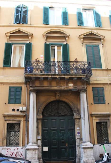 Colosseo Vintage Apartment Рим Екстериор снимка