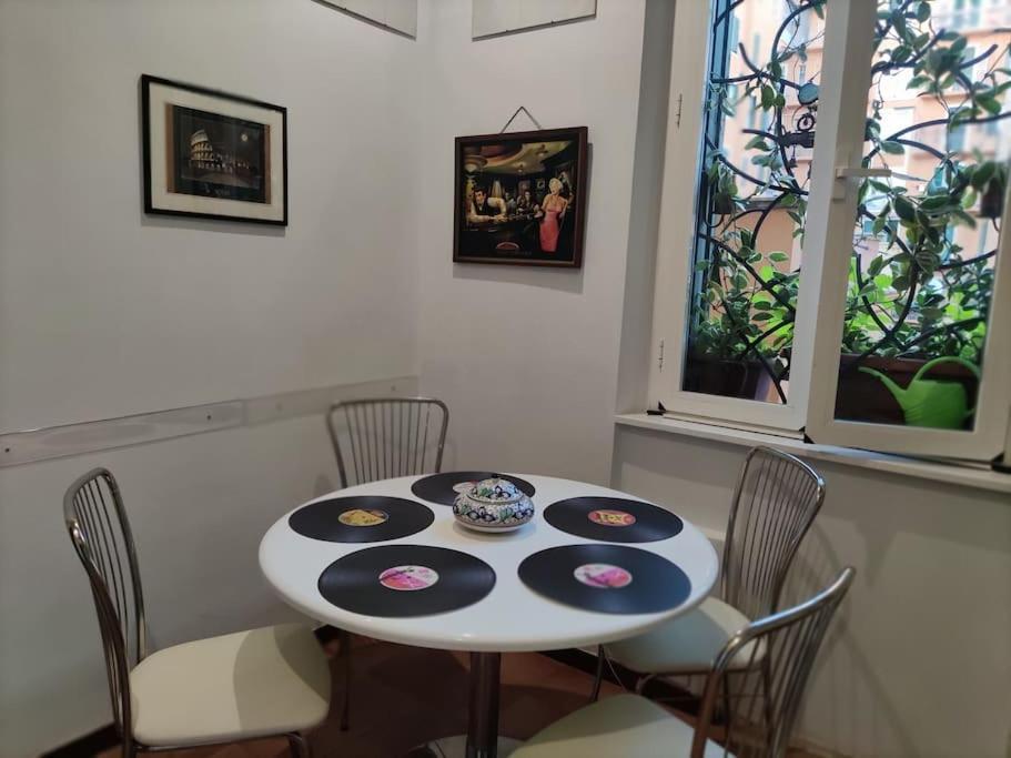 Colosseo Vintage Apartment Рим Екстериор снимка